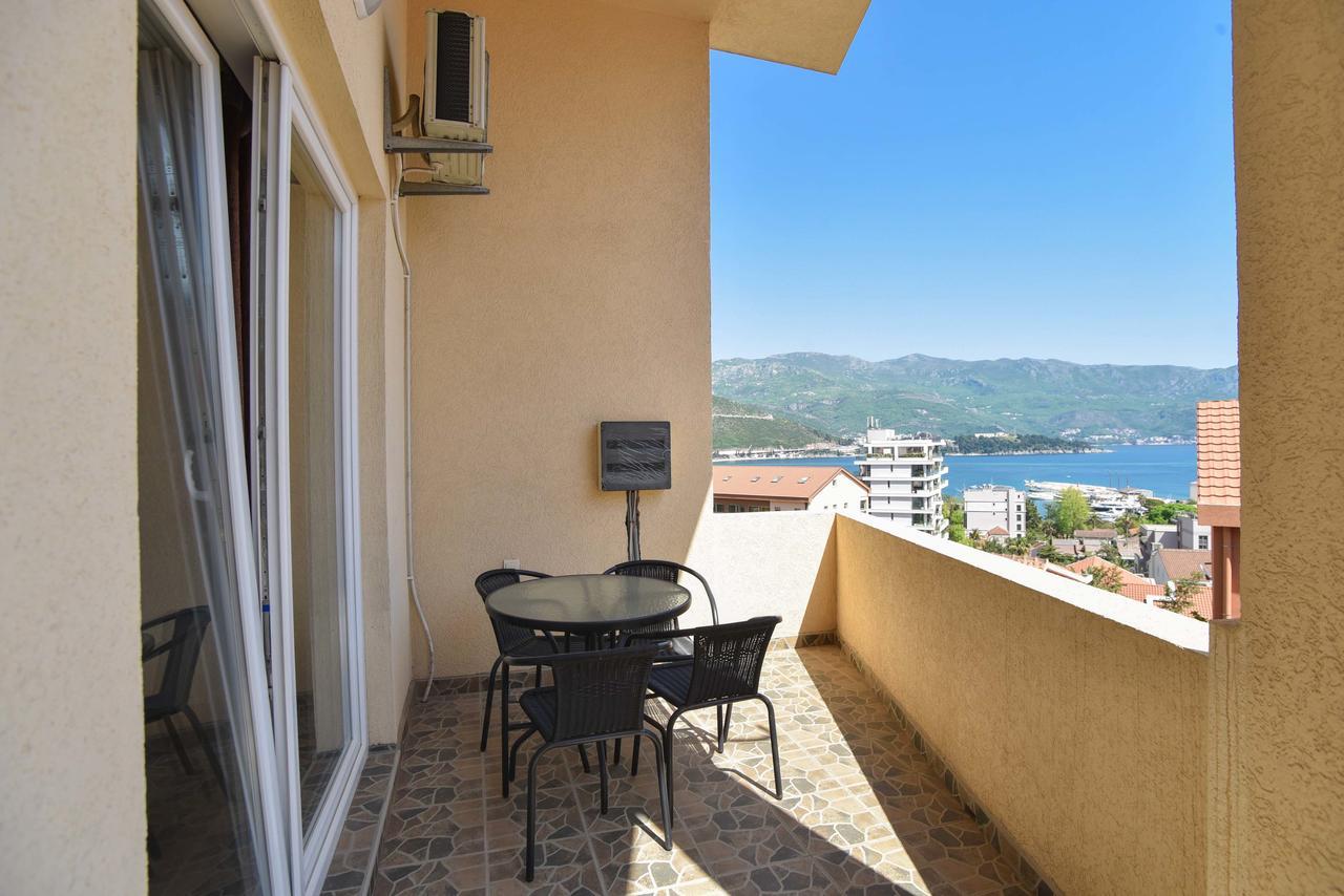 Apartments Jelusic Budva Luaran gambar